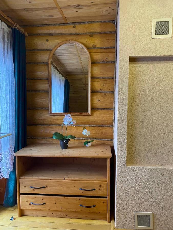 У Фёдера и Маргариты Nizhnya Hrabivnytsia Екстер'єр фото